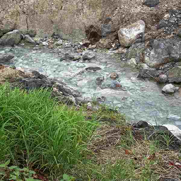 ニセコ湖沼 湧水