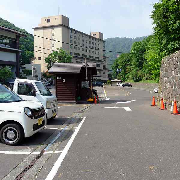 登別地獄谷駐車場