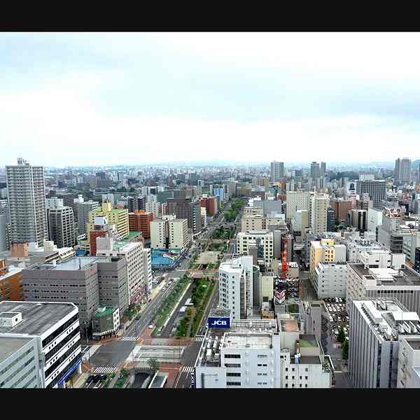 大通公園 さっぽろテレビ塔 南側