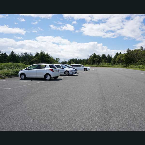 ベニヤ原生花園 駐車場