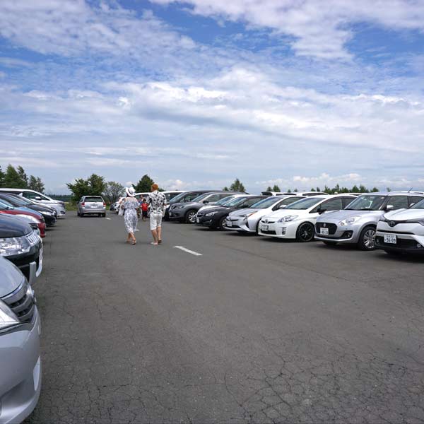 四季彩の丘 駐車場