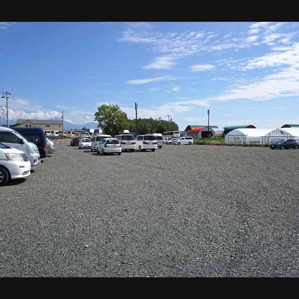 四季彩の丘 駐車場