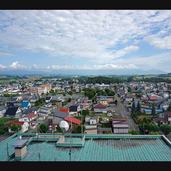 美瑛の丘 四季の塔 大雪連峰方面