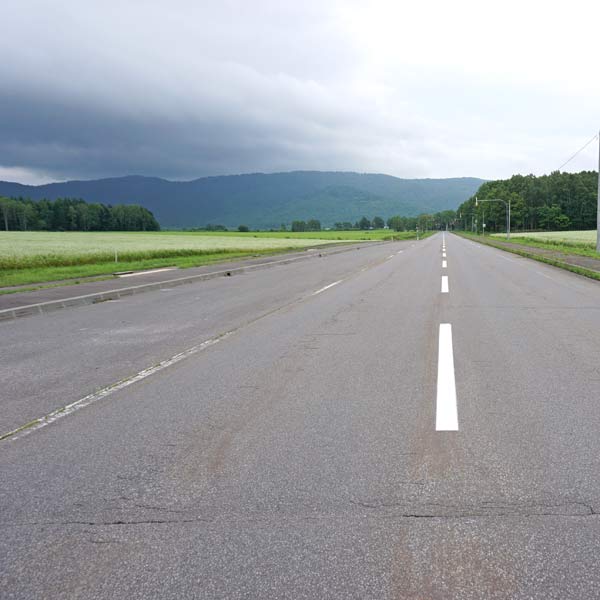純白の丘 駐車場