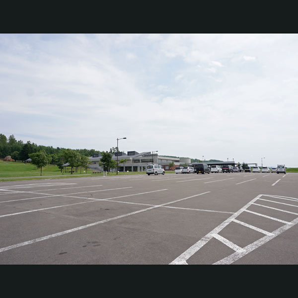 サンピラーパーク 駐車場