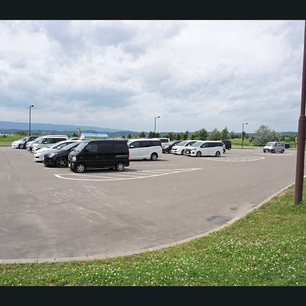 サンピラーパーク 駐車場