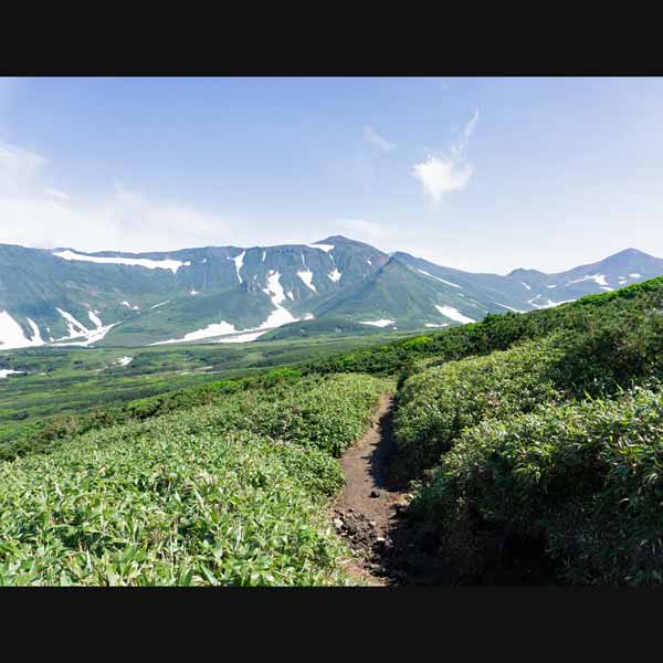 沼の平 愛山渓・中岳登山道