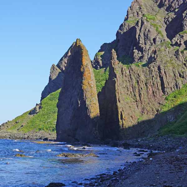 礼文島 地蔵岩・メノウ浜 地蔵岩