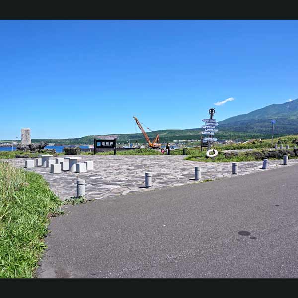 利尻島 沓形岬園地 歌碑前広場