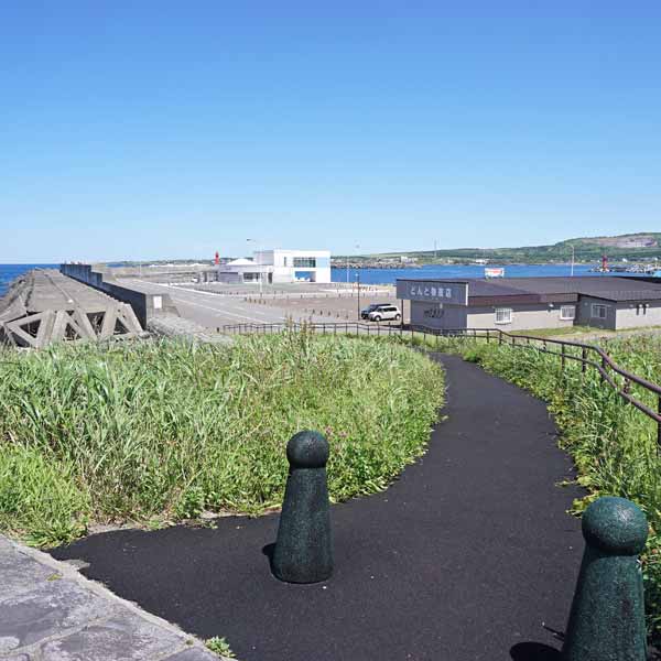 利尻島 沓形岬園地 沓形港フェリーターミナル