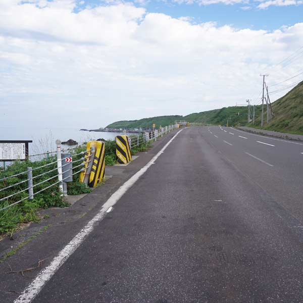 利尻島 北のいつくしま弁天宮 駐車帯
