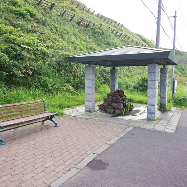 麗峰湧水 駐車場