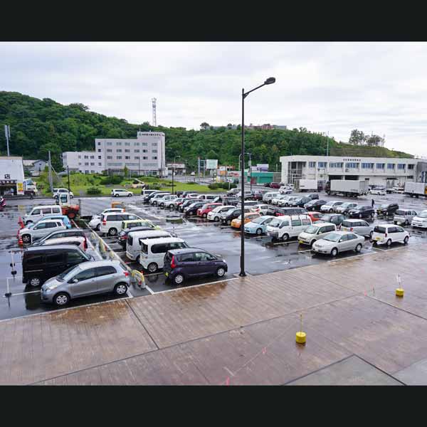 鴛泊港フェリーターミナル 駐車場