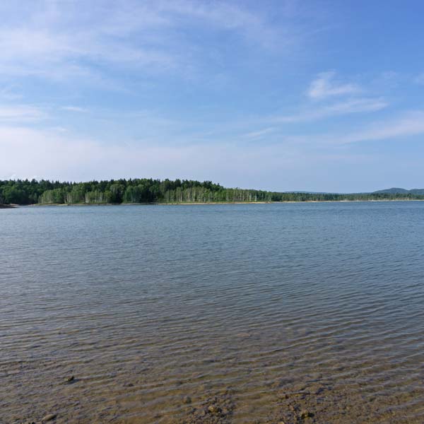 朱鞠内湖