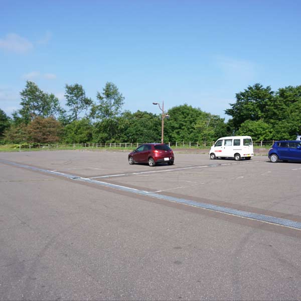 温根内ビジターセンター駐車場