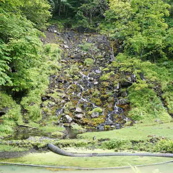 オンネトー湯の滝
