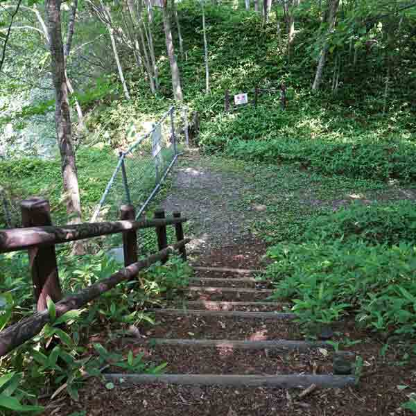 第五音更川橋梁 小道