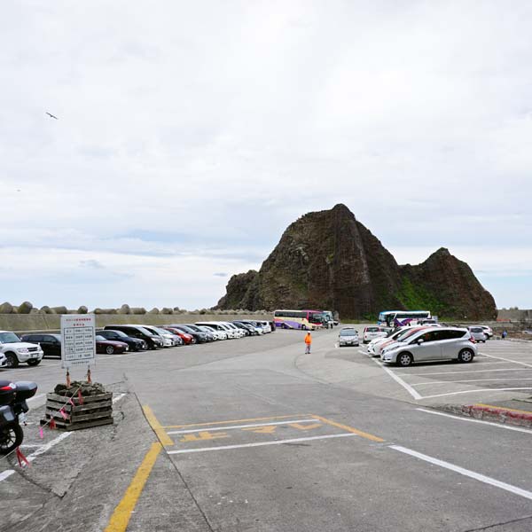 ウトロ地区公設駐車場