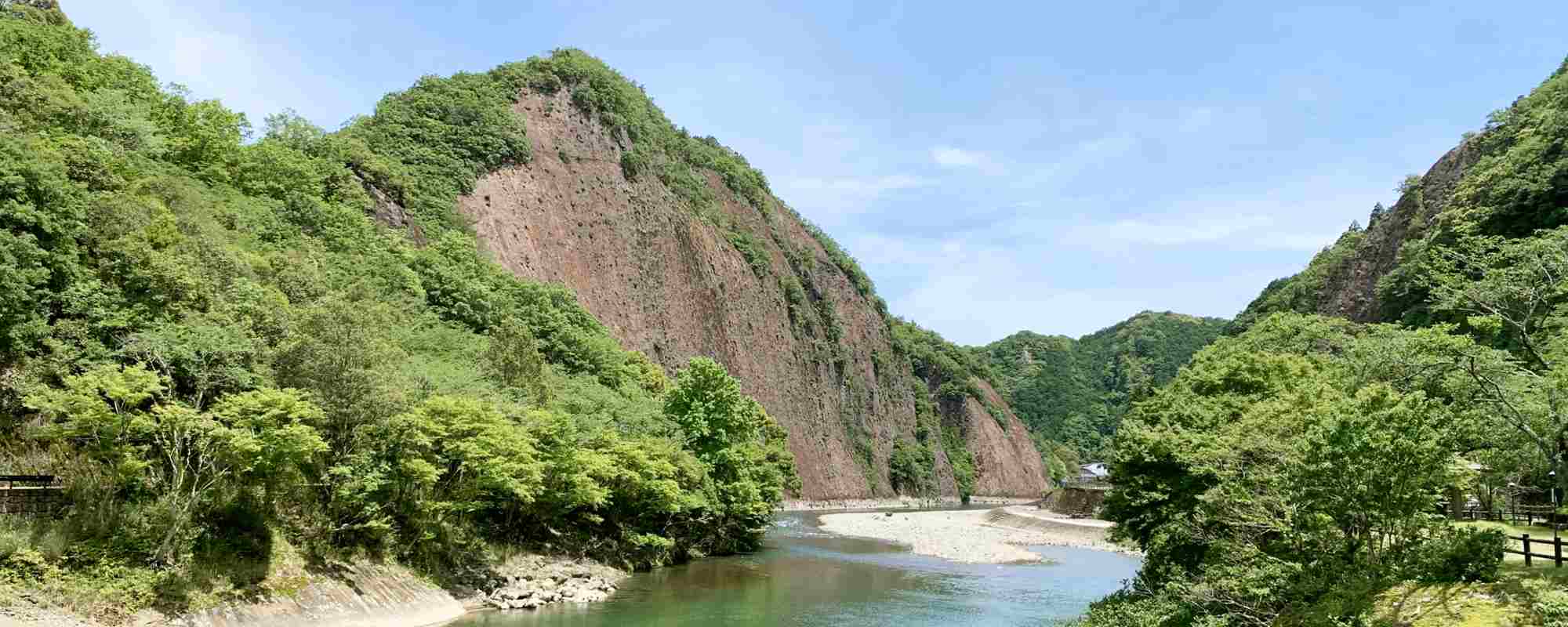 古座川の一枚岩